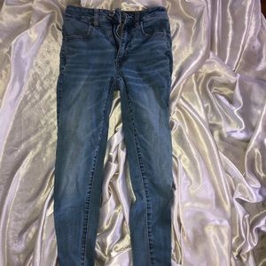 American Eagle light wash jeggings